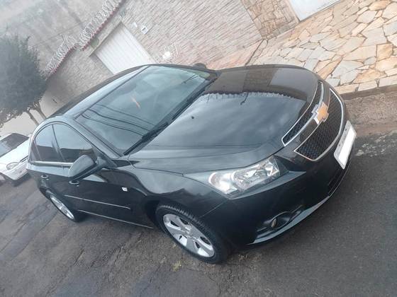CHEVROLET CRUZE 1.8 LT 16V FLEX 4P AUTOMÁTICO CHEVROLET CRUZE 1.8 LT 16V FLEX 4P AUTOMÁTICO